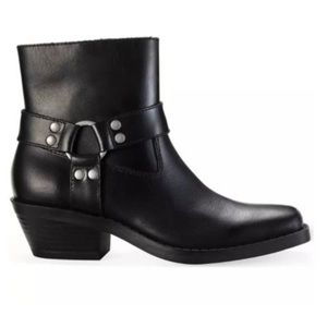Sun & Stone Black leather boots.